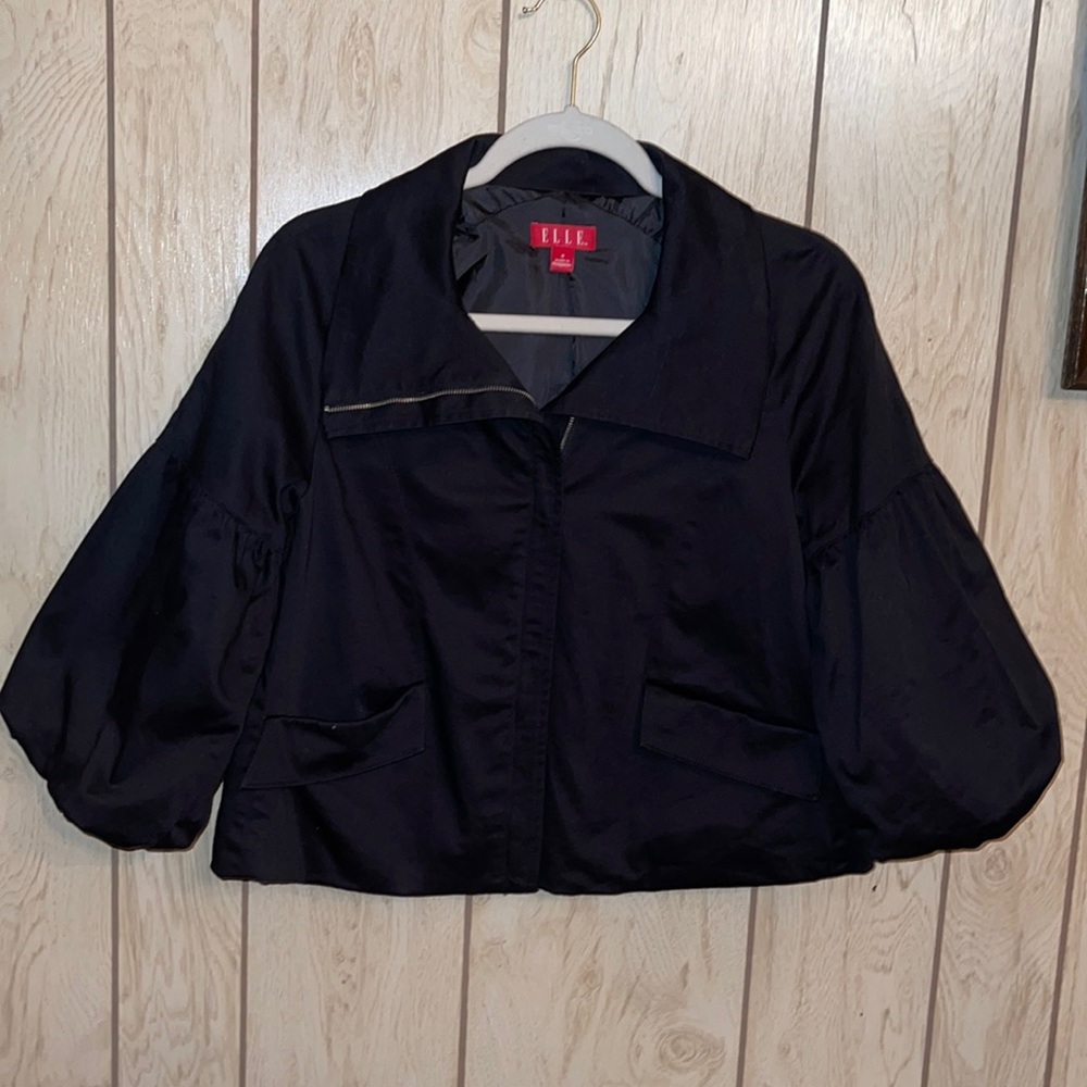ELLE black blazer puffed sleeve